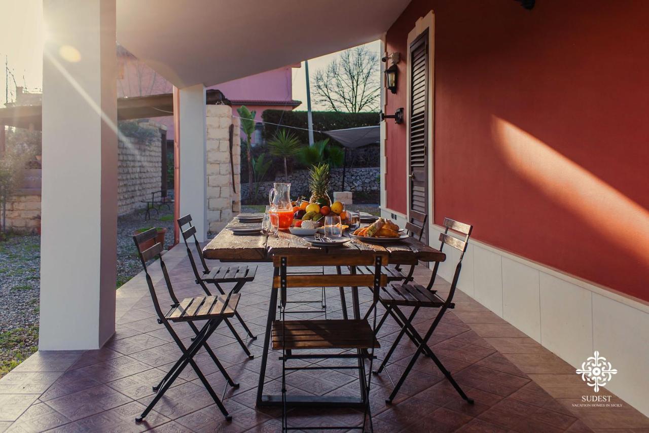 Villa Clara Country Retreat Solarino 외부 사진