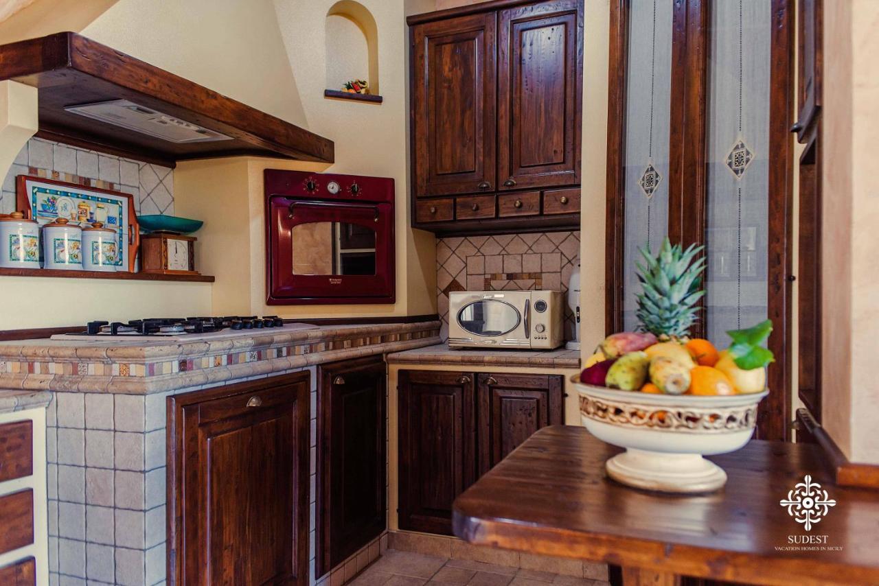 Villa Clara Country Retreat Solarino 외부 사진